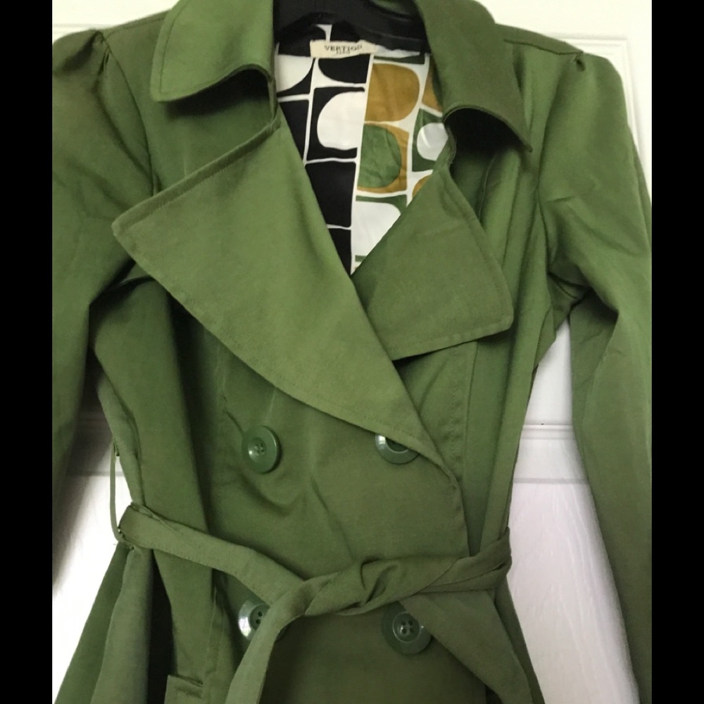Green trench coat XS